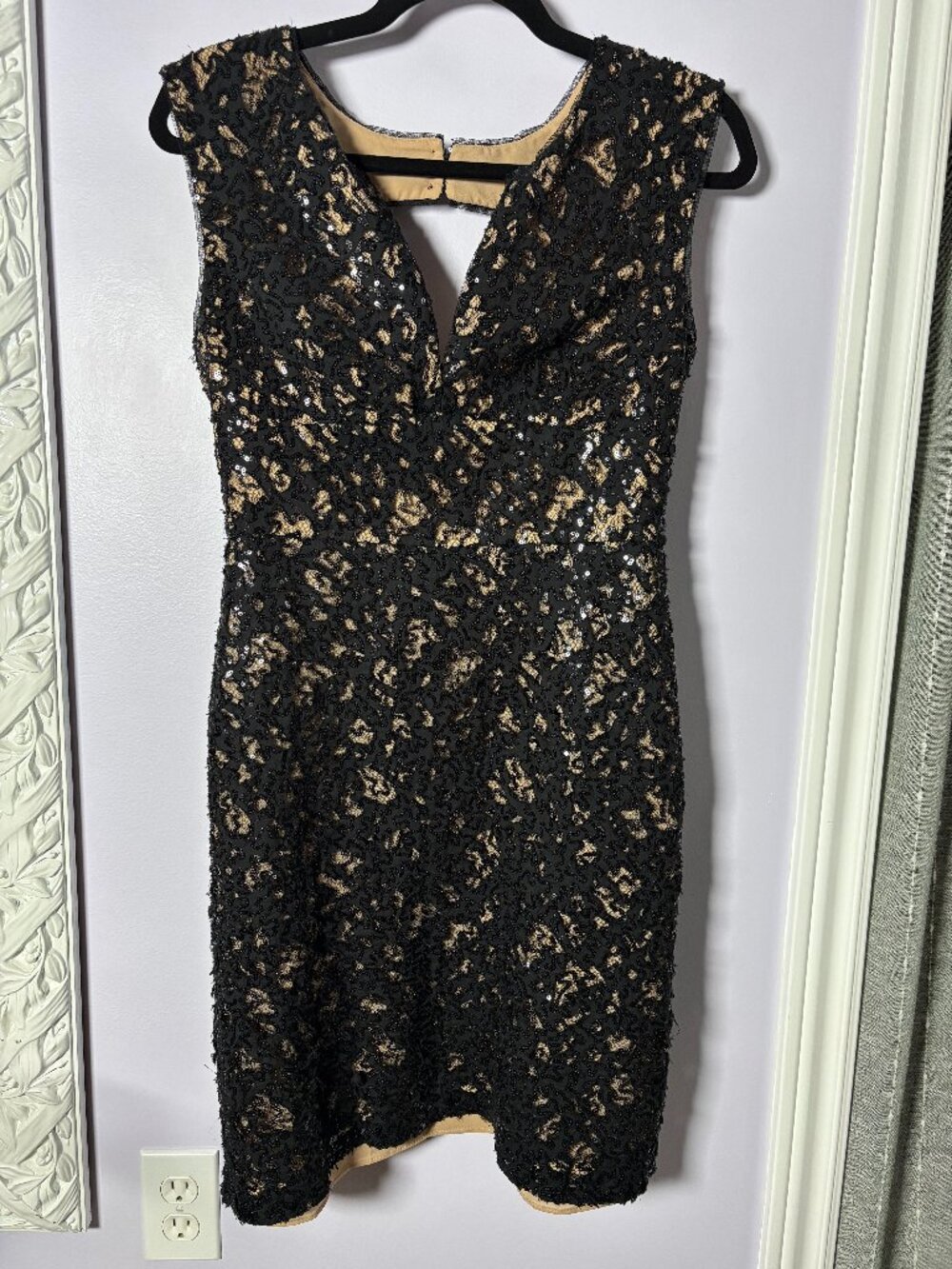 BCBG Maxazria Kaya Black Sequin Lace Open Back Dress Size 04